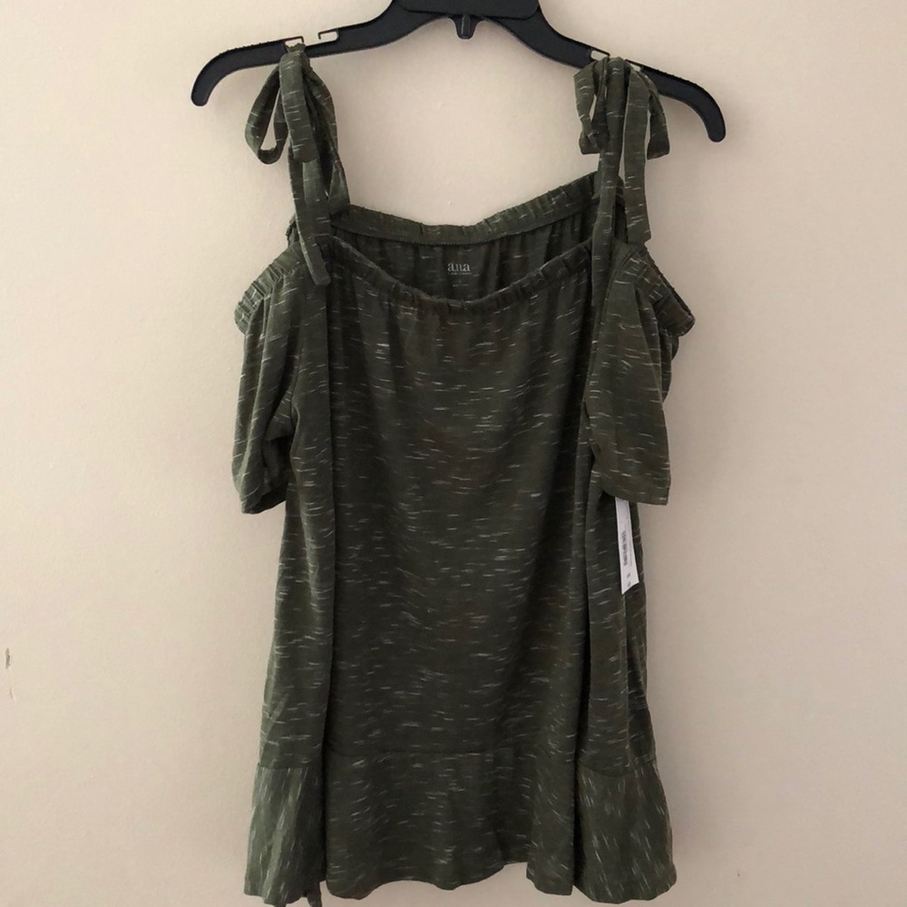 a.n.a Womens Straight Neck Sleeveless Knit Blouse - Picture 4 of 4